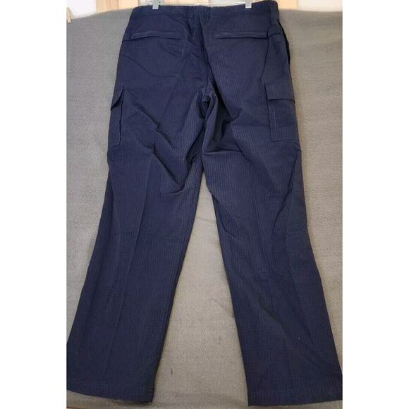 Duluth Trading Ripstop Cargo Hiking Pants Men’s Sz LGT Nylon Outdoors Utility - Picture 2 of 10